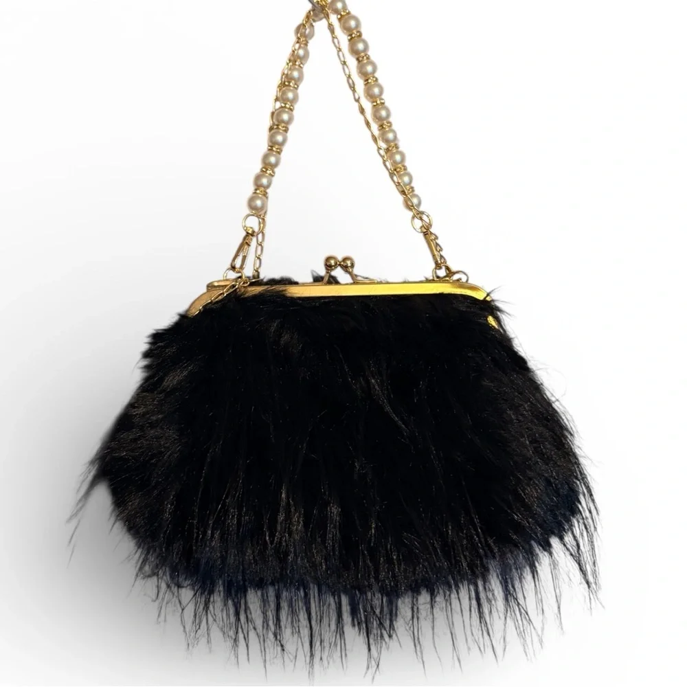 Vintage Style Faux Fur Pearl Handle Elegant Evening Bag Gold Kiss Lock Clutch